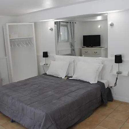 Des Chenes Bed & Breakfast